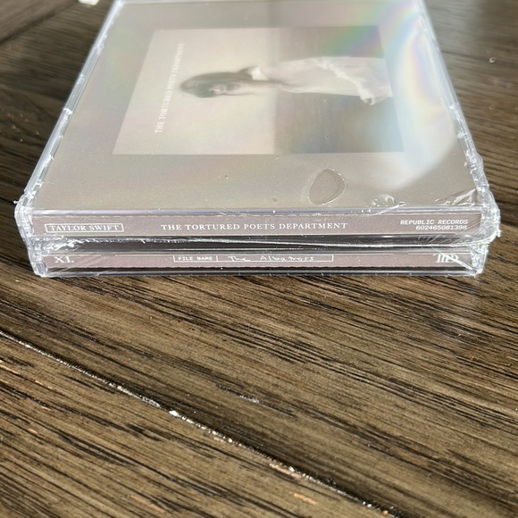 🆕Taylor Swift TTPD Albatross CD - Picture 6 of 6